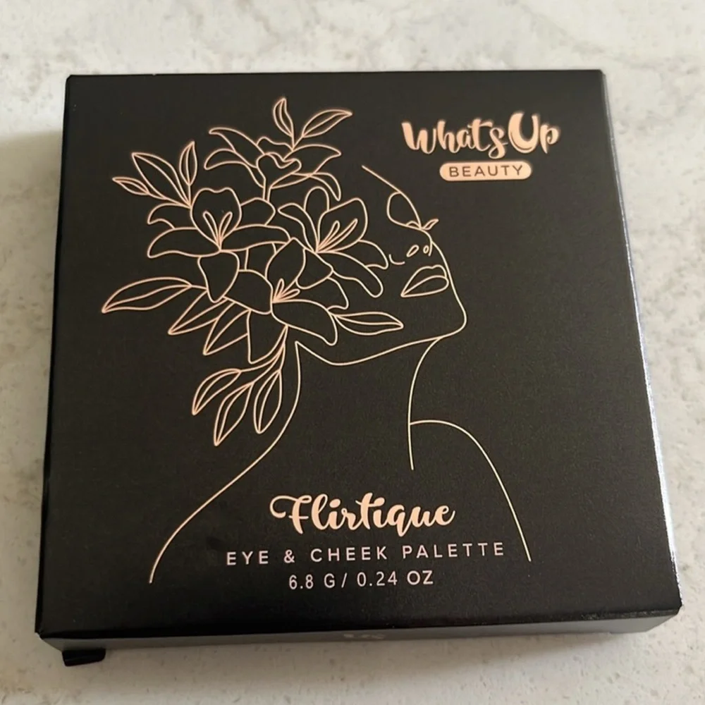 Whats Up Beauty nwt whats